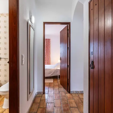 Casa Conchas V4, Da Coelha Willa